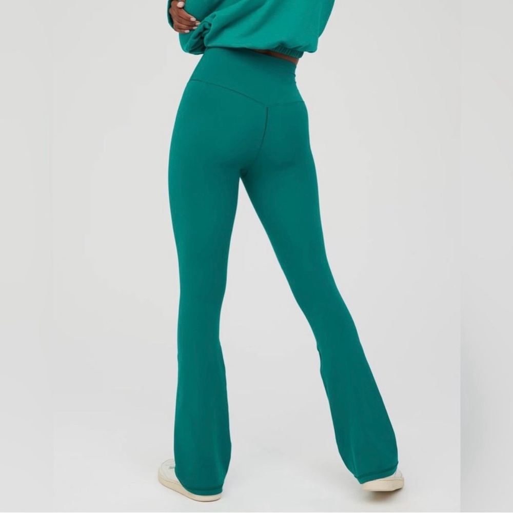 OFFLINE By Aerie Real Me XTRA High Waisted Bootcut Flare Legging Castle Green M - Picture 4 of 6